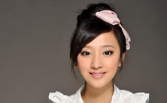 我猛然进入儿媳的身体